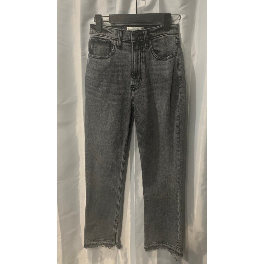 Abercrombie & Fitch Curve Love Women's Size 24 Light Wash Grey High Rise Jeans